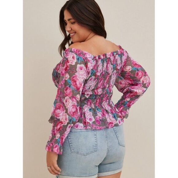 NWT Crinkle Chiffon Smocked Waist Off-Shoulder Crop Top Size 5 - Picture 2 of 16